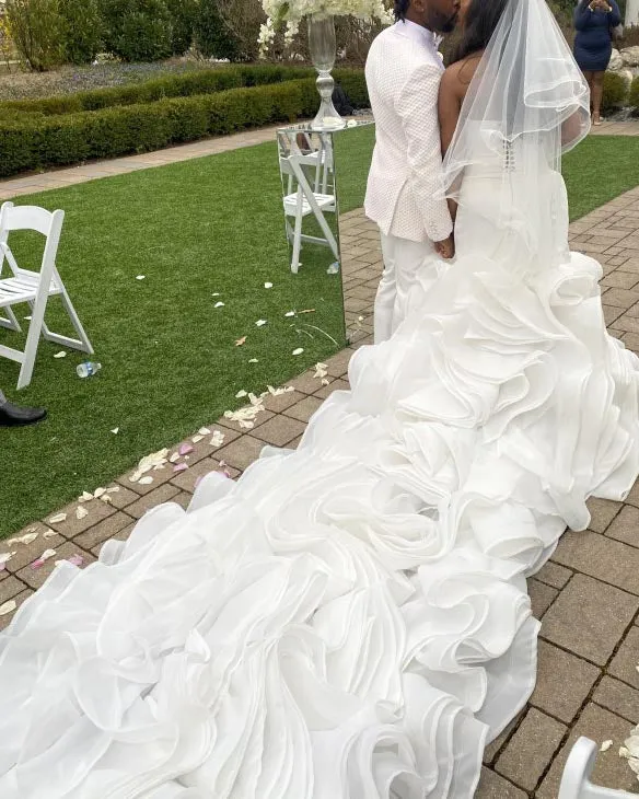 Sexy Mermaid Wedding Dresses Satin Strapless Organza Ruffles Wedding Gown 2022 Bridal Dress Long Train
