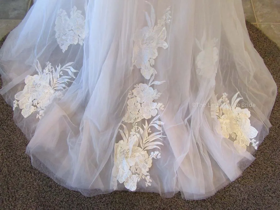 The Last Minute Bride Style Brenda