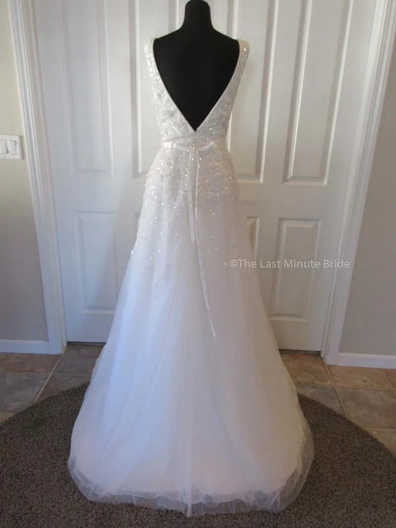 Theia Augusta 890560