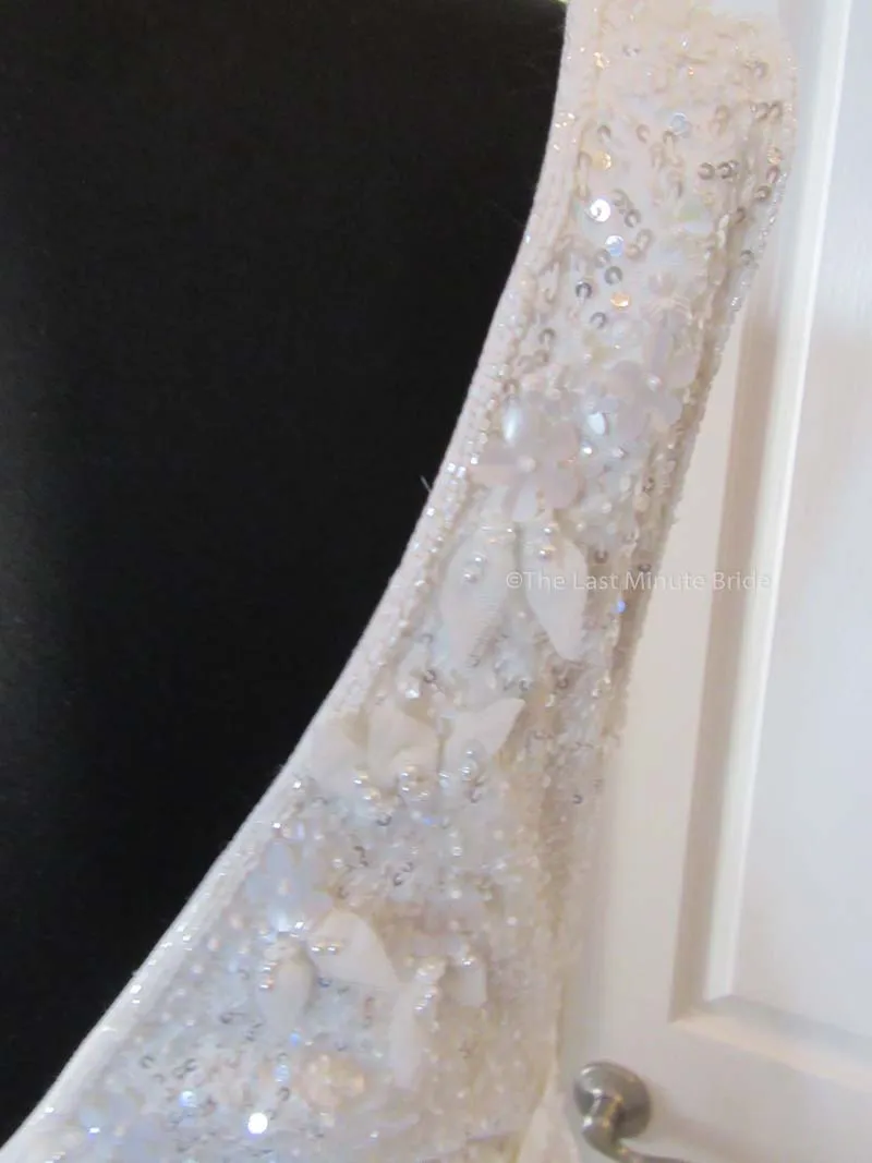 Theia Augusta 890560