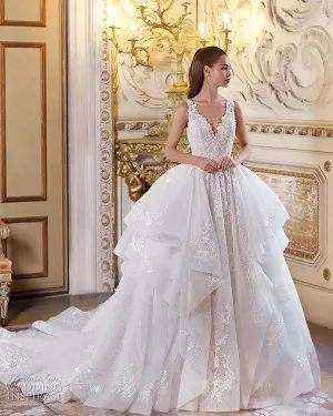 Unique Lace Wedding Dresses V-Neck Organza Ruffles Lace Appliques Backless Bridal Gowns