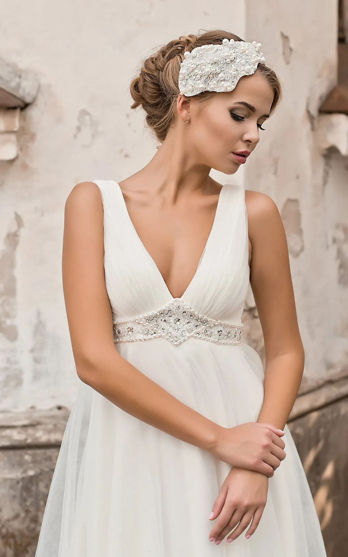 V-neck Empire A-line Chiffon Wedding Dress With Beading And Pleatings-714639