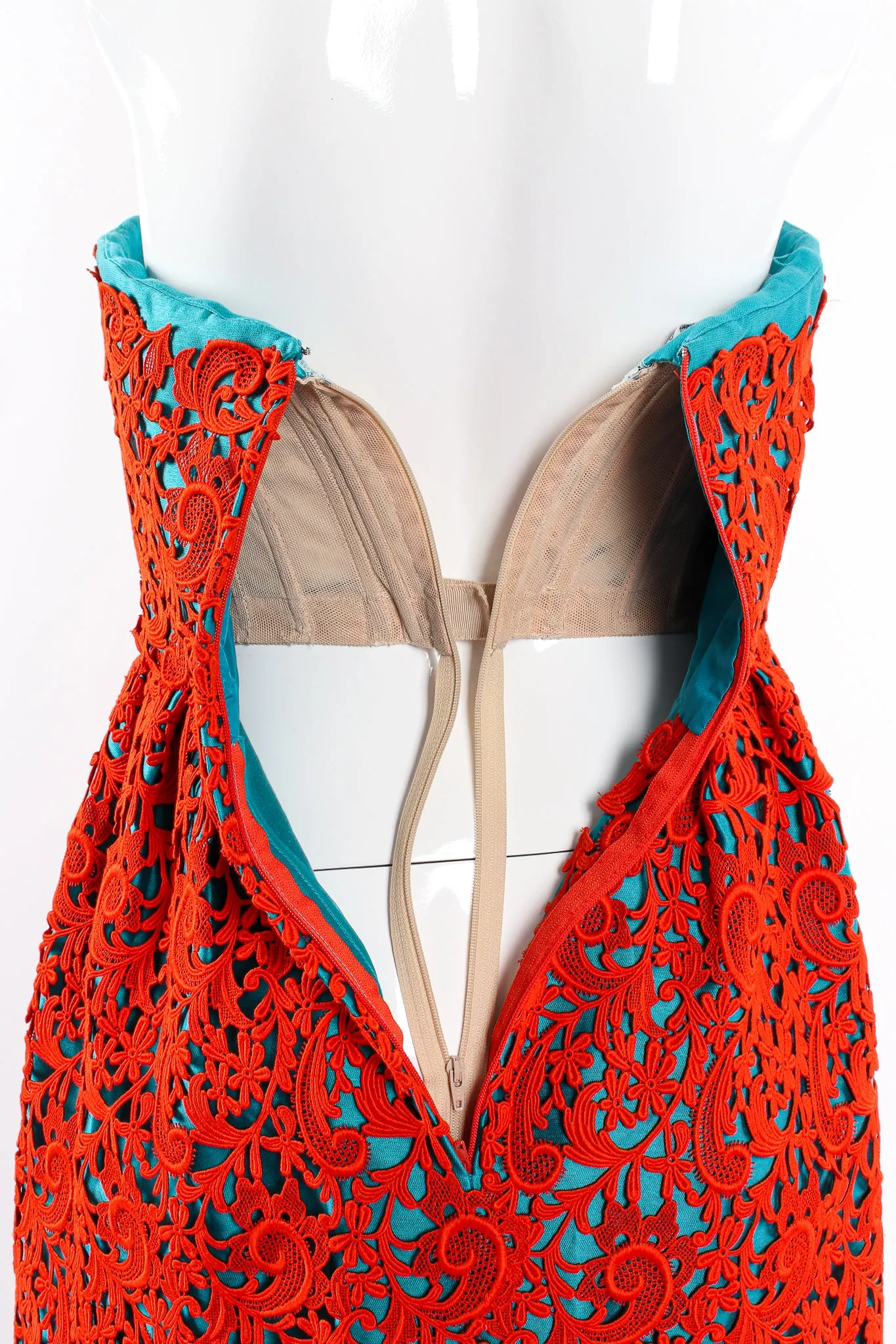 Venetian Lace Sweetheart Dress