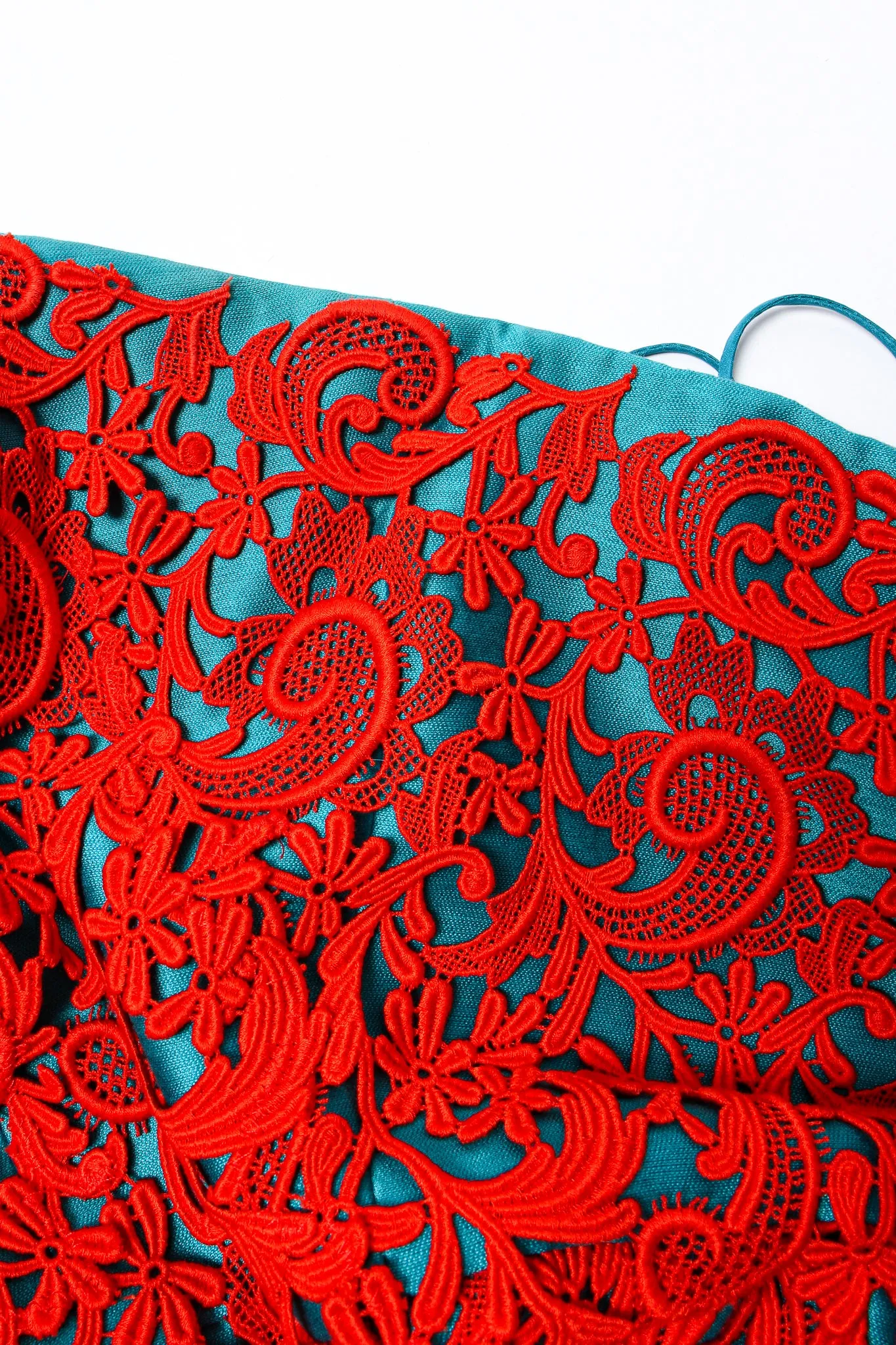 Venetian Lace Sweetheart Dress