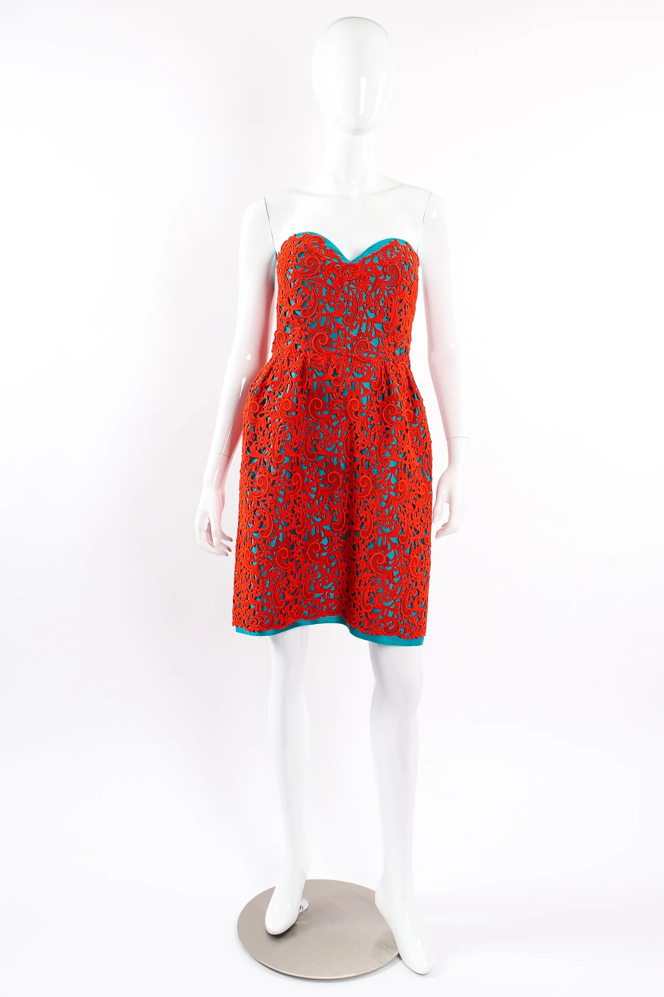 Venetian Lace Sweetheart Dress