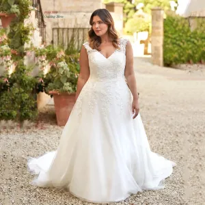 Wedding Guest Dresses: Wedding Dresses Plus Size V Neck Sleeveless Bride Gowns
