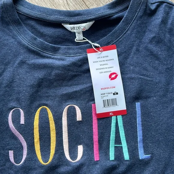 WILDFOX “Social” Statement Sweatshirt NWT, size XL